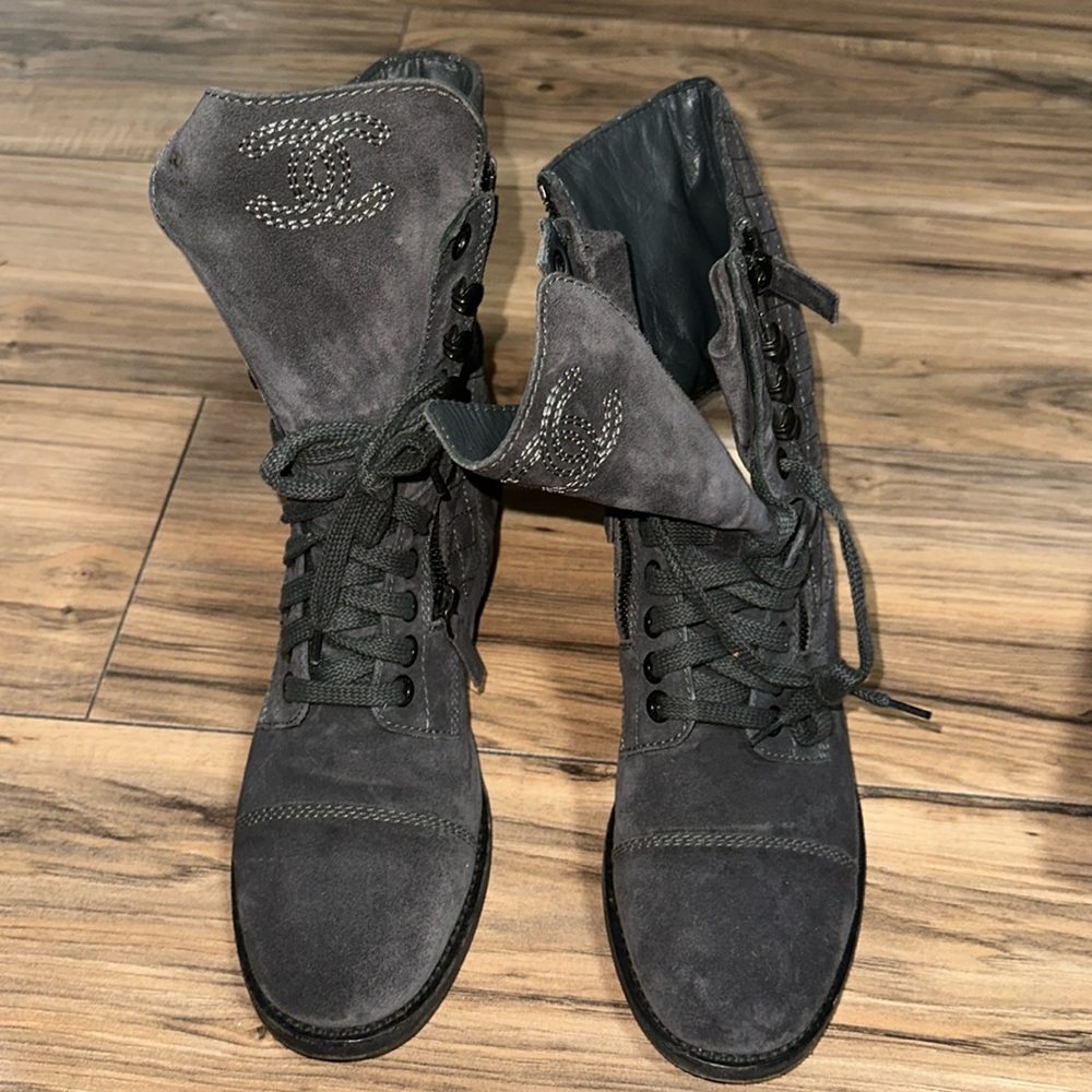Chanel suede boots size 40